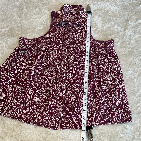 American Eagle Outfitters Red and White Button‎ Down Blouse Size XS - Picture 7 of 8